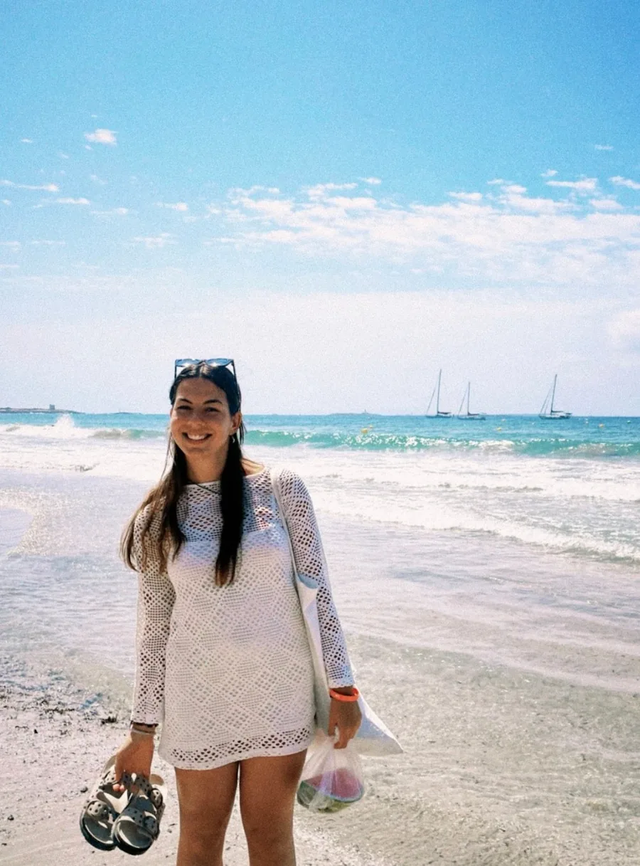 Carolina Fyrla en la playa